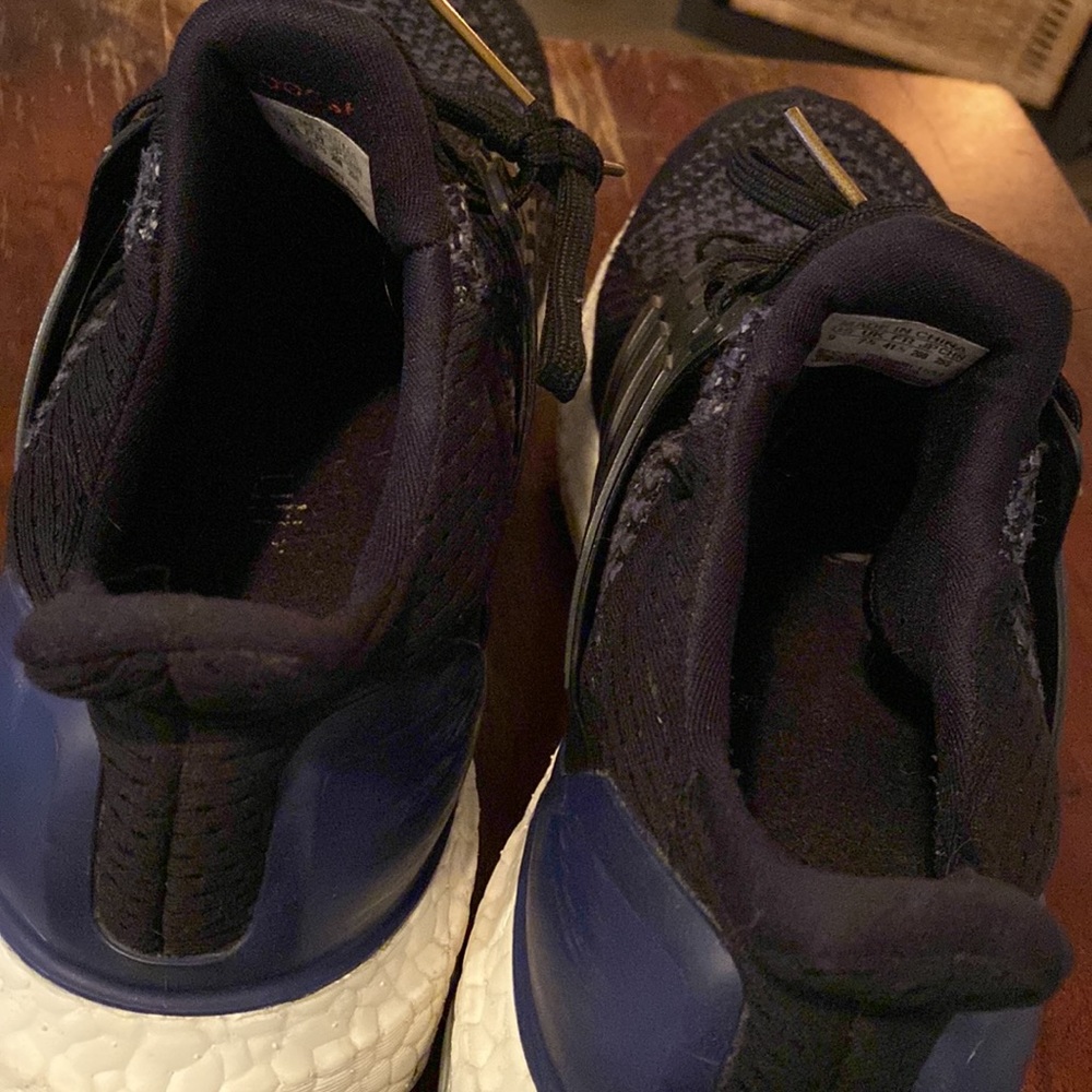 Adidas ultraboost shoes sneakers size 9 - Picture 8 of 8